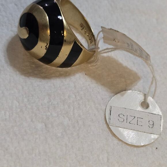 Lia Sophia Bullseye Gold and Black Enamel Swirl Dome Ring Size 9 New! - Picture 3 of 6